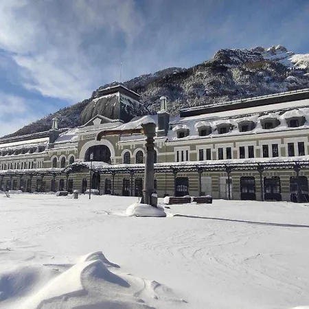 Aspe Avairent Estacion * Canfranc