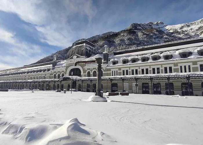 Aspe Avairent Estacion * Канфранк